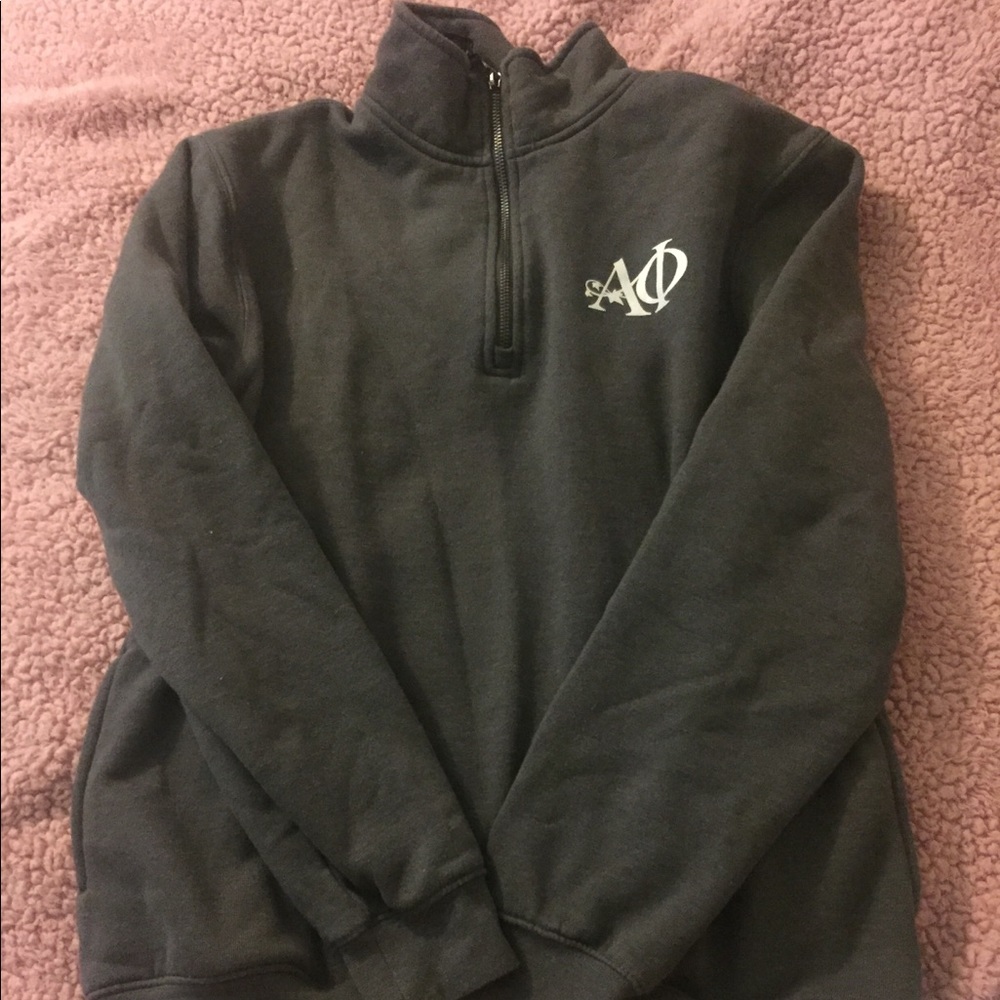 Alpha Phi Charles River Quarter ZIP